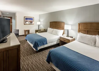 Holiday Inn Express & Suites Carpinteria by IHG hotel thumbnail 6