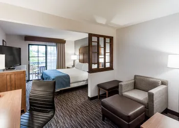 Holiday Inn Express & Suites Carpinteria by IHG hotel thumbnail 8