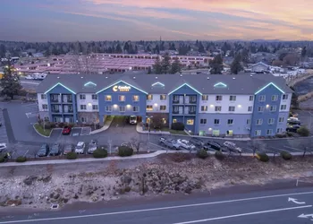Comfort Suites Redmond Airport hotel thumbnail 3