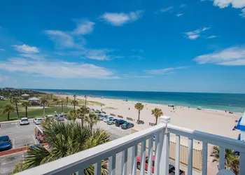 Seaside Amelia Inn hotel thumbnail 5