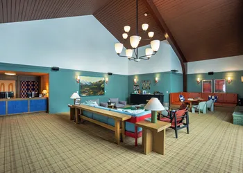 Outbound Stowe hotel thumbnail 2