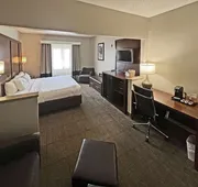 Comfort Suites Peoria Sports Complex hotel detail image 3