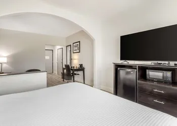 Best Western Texas City I-45 hotel thumbnail 7