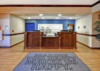Hampton Inn & Suites Folsom hotel thumbnail 5
