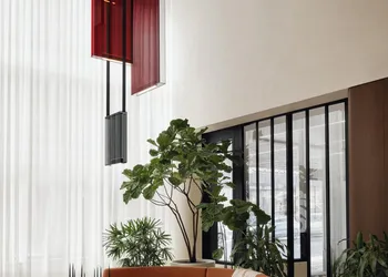 Vogue Hotel Montreal Downtown, Curio Collection by Hilton hotel thumbnail 2