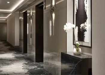 Vogue Hotel Montreal Downtown, Curio Collection by Hilton hotel thumbnail 8