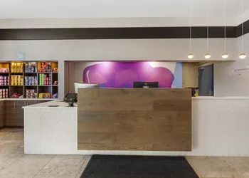 Best Western Plus West Edmonton hotel thumbnail 3