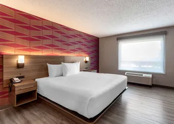 Best Western Plus West Edmonton hotel thumbnail 5