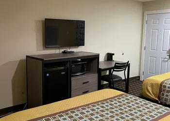 Americas Best Value Inn Alexandria hotel thumbnail 5