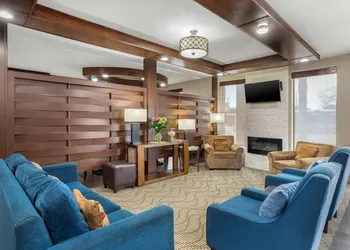 Comfort Suites Brenham hotel thumbnail 2