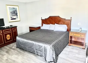 Sundial Lodge hotel thumbnail 8