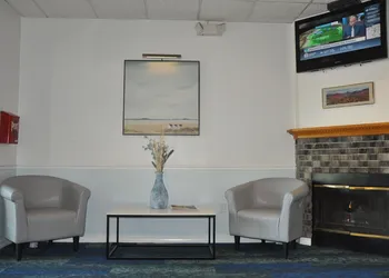 Anchorage Inn hotel thumbnail 2