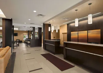 Days Inn & Suites by Wyndham Winnipeg Airport Manitoba hotel thumbnail 2