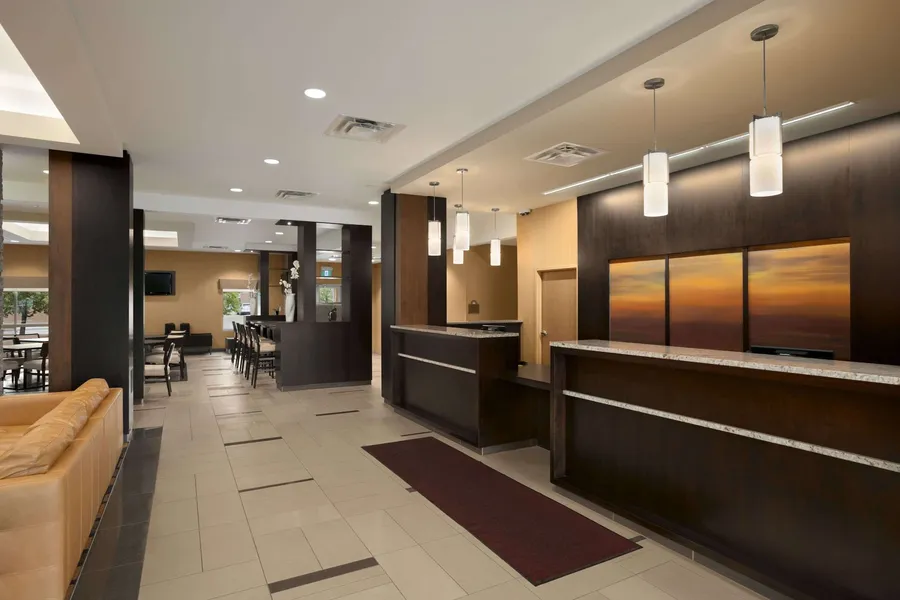Days Inn & Suites by Wyndham Winnipeg Airport Manitoba hotel detail image 2