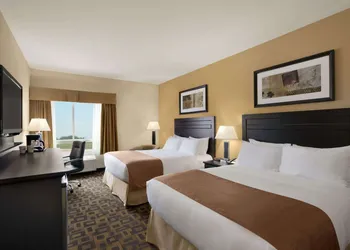 Days Inn & Suites by Wyndham Winnipeg Airport Manitoba hotel thumbnail 6