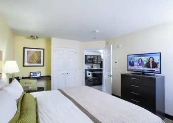 Candlewood Suites New Braunfels by IHG hotel thumbnail 2