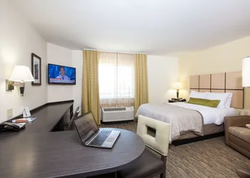Candlewood Suites New Braunfels by IHG hotel thumbnail 4