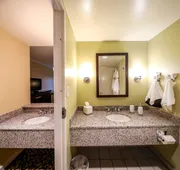 Bella Vista Hotel & Suites hotel detail image 4