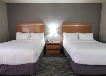 Wingate by Wyndham Lethbridge hotel thumbnail 6