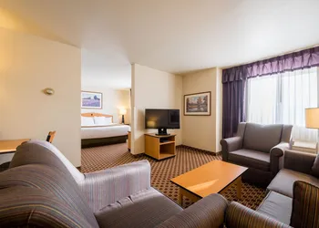 Crystal Inn Hotel & Suites Great Falls hotel thumbnail 3