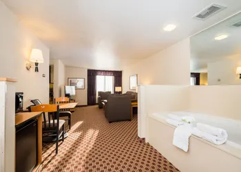 Crystal Inn Hotel & Suites Great Falls hotel thumbnail 4