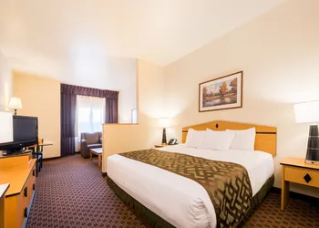 Crystal Inn Hotel & Suites Great Falls hotel thumbnail 6