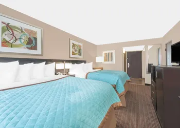 Wyndham Garden Midland hotel thumbnail 7