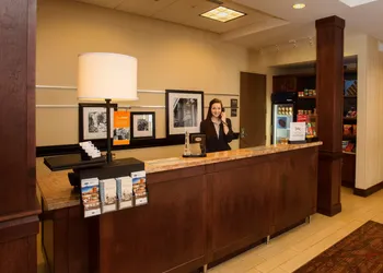 Hampton Inn Marquette/Waterfront hotel thumbnail 3