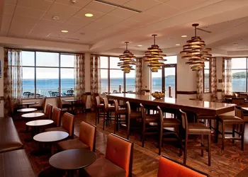 Hampton Inn Marquette/Waterfront hotel thumbnail 5