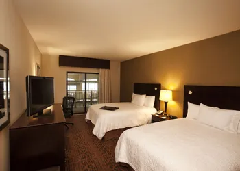 Hampton Inn Marquette/Waterfront hotel thumbnail 6