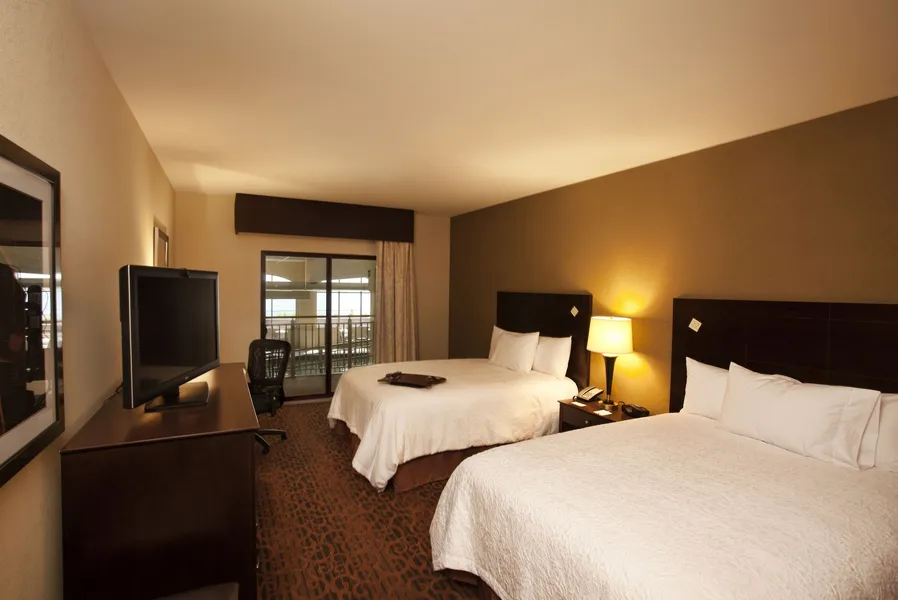 Hampton Inn Marquette/Waterfront hotel detail image 6
