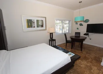 Beach Club at Siesta Key by RVA hotel thumbnail 2