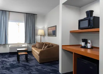 Fairfield Inn & Suites by Marriott Wichita Downtown hotel thumbnail 8