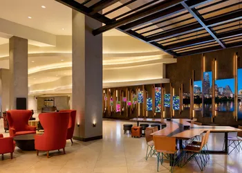 Hilton Austin hotel thumbnail 2