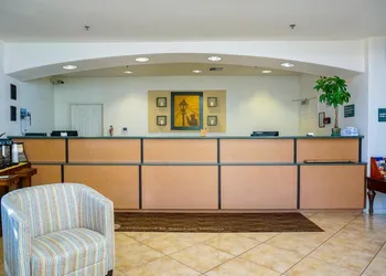 Lamplighter Inn & Suites hotel thumbnail 6
