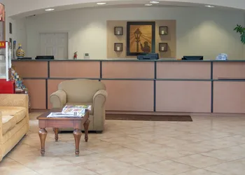 Lamplighter Inn & Suites hotel thumbnail 7