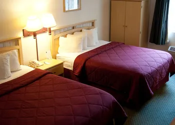 Lamplighter Inn & Suites hotel thumbnail 8