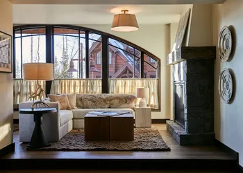 Madeline Hotel & Residences, Auberge Collection hotel thumbnail 7