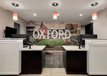 La Quinta Inn & Suites by Wyndham Oxford - Anniston hotel thumbnail 4