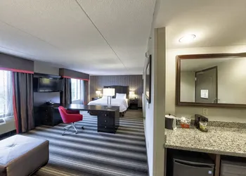 Hampton Inn Neptune/Wall hotel thumbnail 7