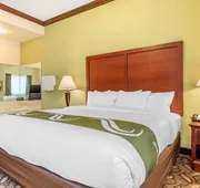 Quality Inn & Suites Zanesville City Center hotel detail image 3