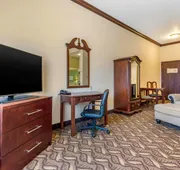 Quality Inn & Suites Zanesville City Center hotel detail image 5