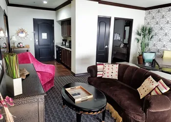 Hawthorn Suites by Wyndham Lubbock hotel thumbnail 7