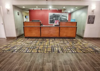Hampton Inn Marion hotel thumbnail 5