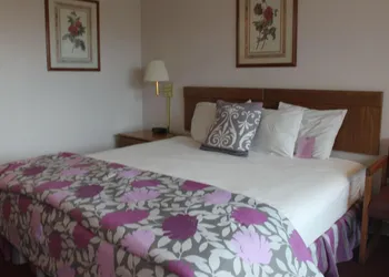 Ozark Valley Lodge hotel thumbnail 6