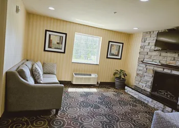 Cobblestone Inn & Suites - Bloomfield hotel thumbnail 7