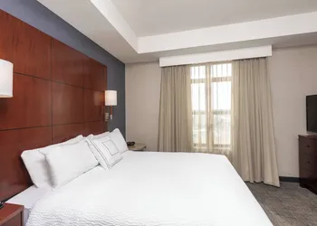 Residence Inn Midland Marriott hotel thumbnail 5