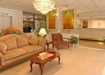 Ramada Hotel & Conference Center by Wyndham Paintsville hotel thumbnail 2