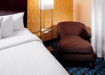 Fairfield Inn & Suites by Marriott Cumberland hotel thumbnail 5