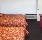 Budget Host Golden Wheat Motel hotel detail image 5